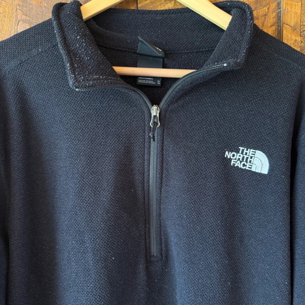 The North Face 1/4 Zip Pullover Mens XL Black Polyester Waffle Knit Fleece Logo